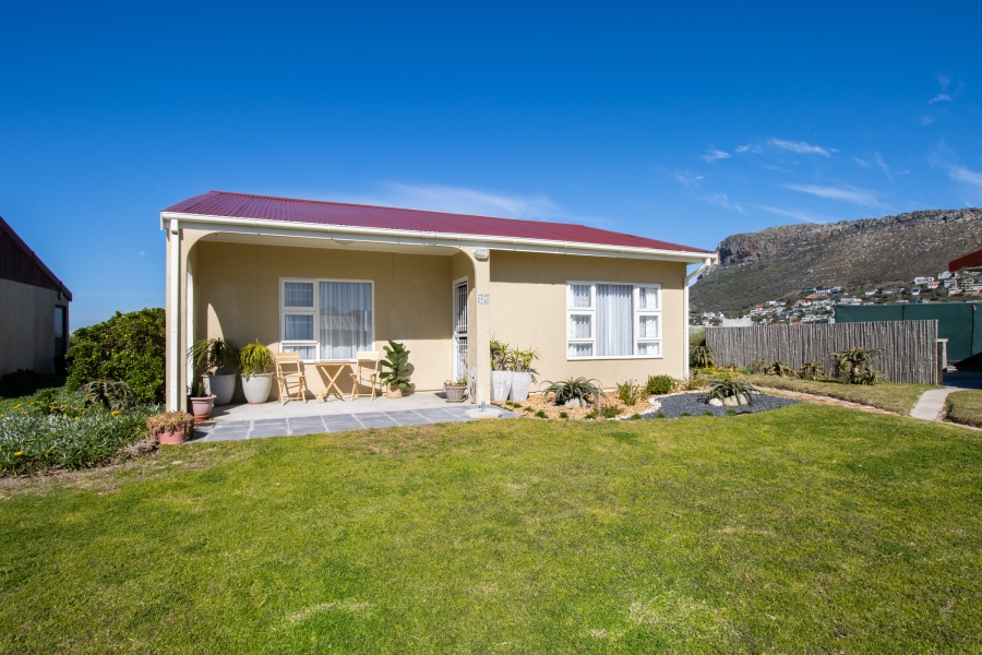 To Let 2 Bedroom Property for Rent in Fish Hoek Western Cape
